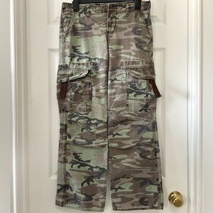 Vintage - Y2K Green Camo Cargo Pants